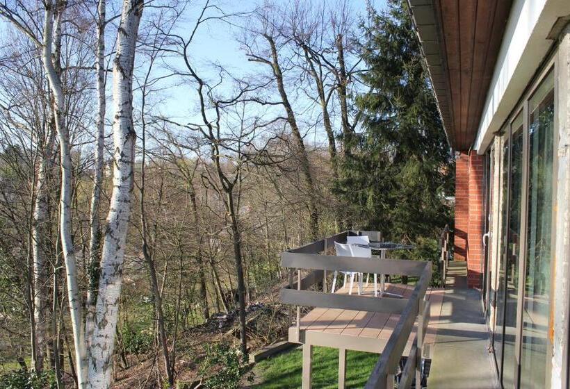 פנסיון Green Hill Guest House And Apartment