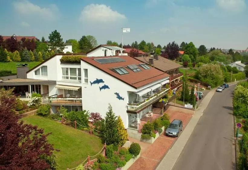 ペンション Haus Delphin