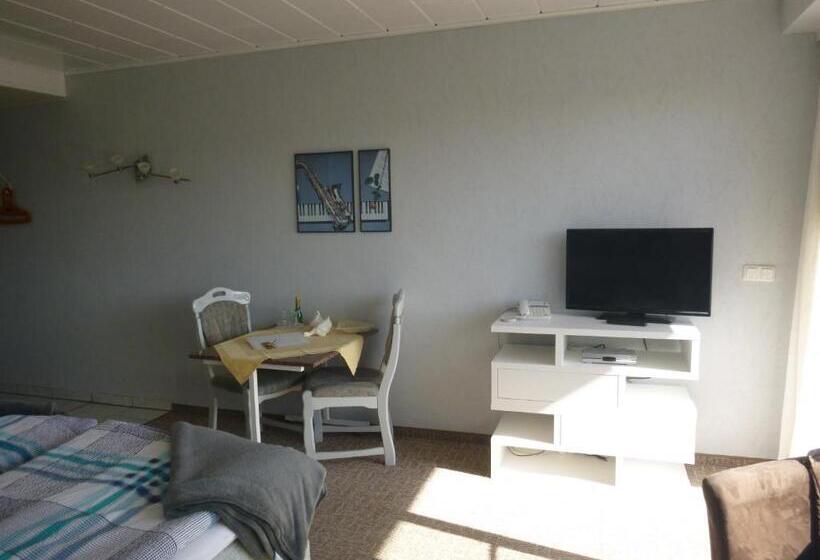 بنسيون Haus Delphin