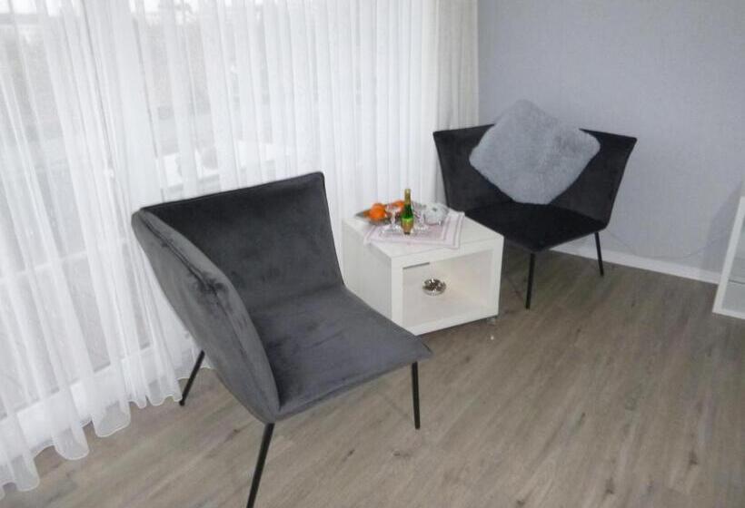 بنسيون Haus Delphin