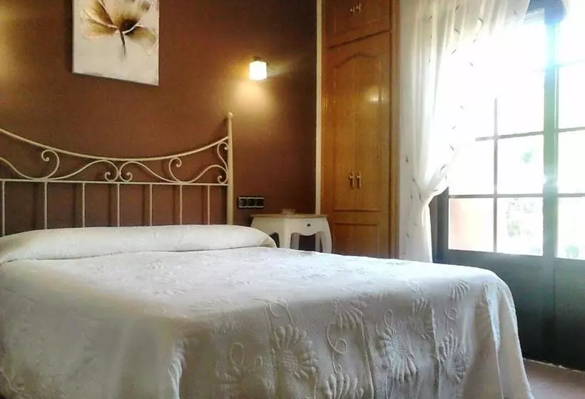 ペンション Hostal Restaurante Solaire