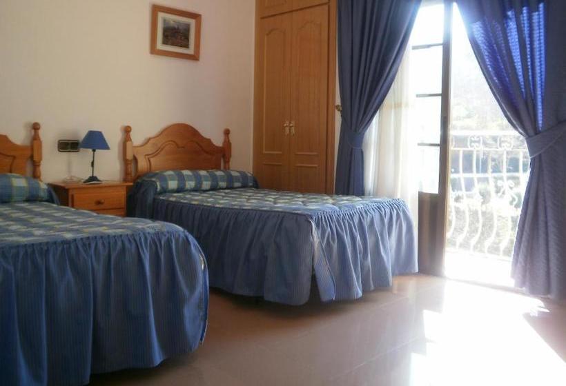 פנסיון Hostal Restaurante Solaire