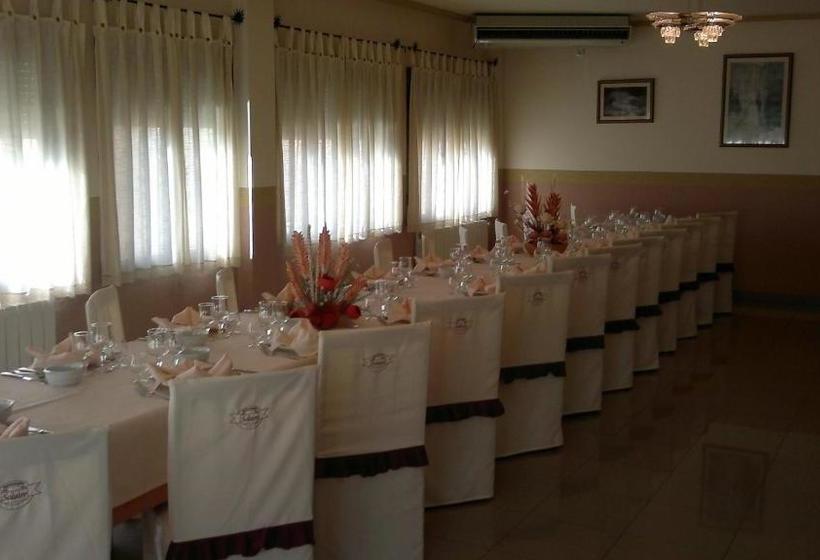 ペンション Hostal Restaurante Solaire