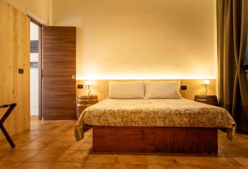 بنسيون L Antico Vigneto