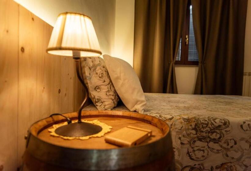 بنسيون L Antico Vigneto