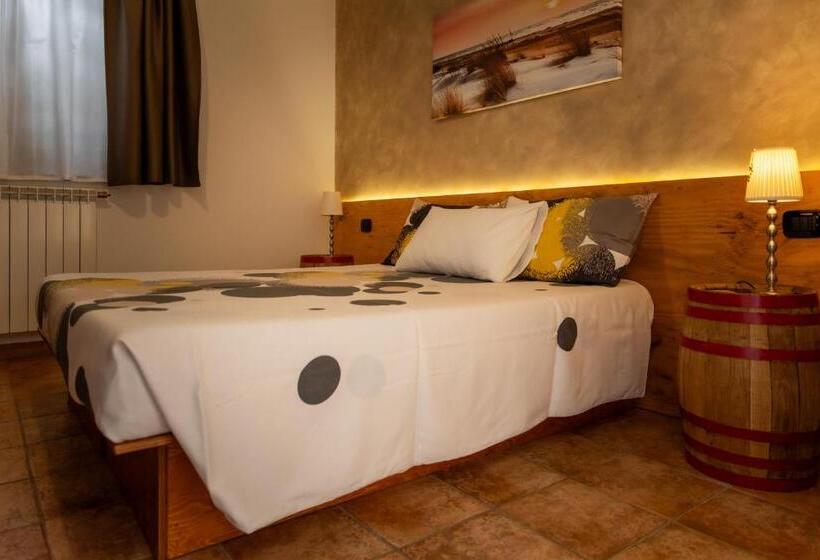 بنسيون L Antico Vigneto