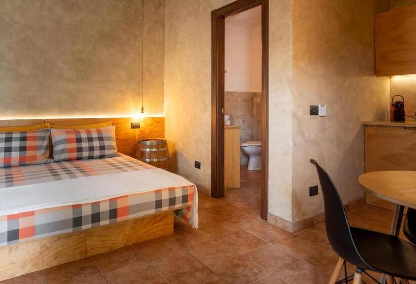 بنسيون L Antico Vigneto