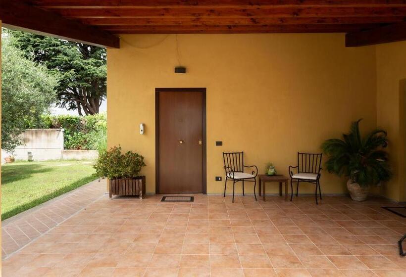 بنسيون L Antico Vigneto