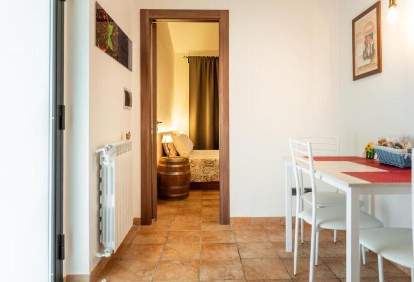 بنسيون L Antico Vigneto