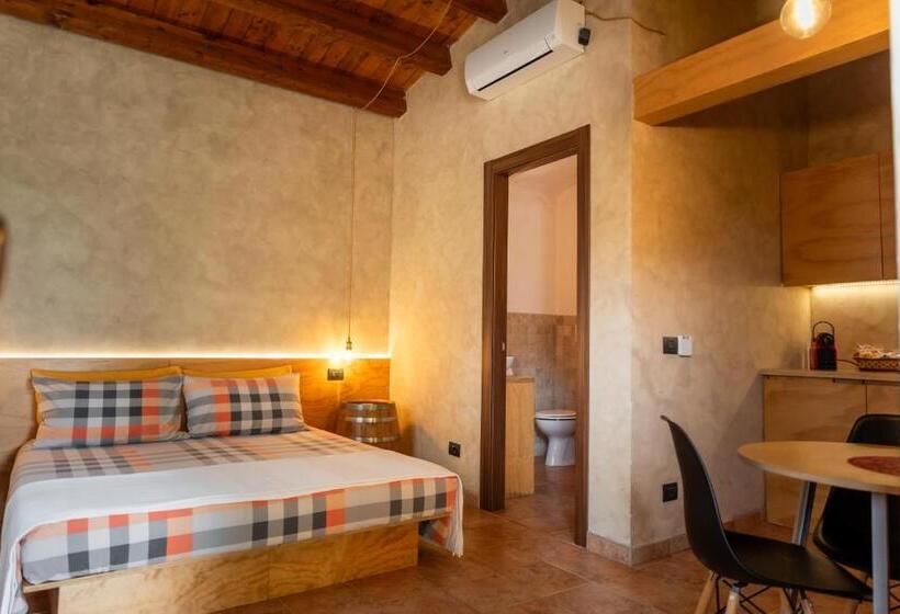 بنسيون L Antico Vigneto