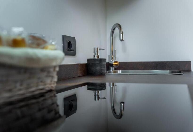 بنسيون L Antico Vigneto