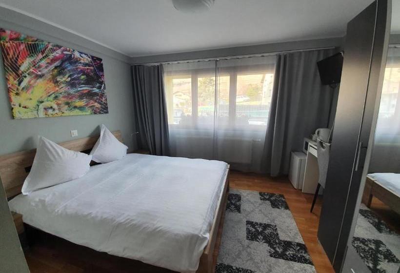 פנסיון Le Merle Châtelain