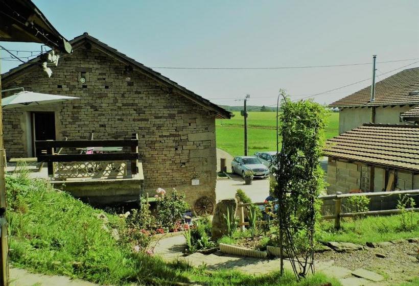 Пансион Maison Carmen   Restaurant , Meublé De Tourisme, Appartements