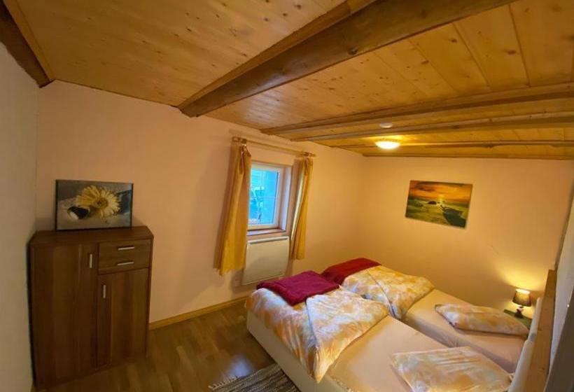 Пансион Maison Carmen   Restaurant , Meublé De Tourisme, Appartements