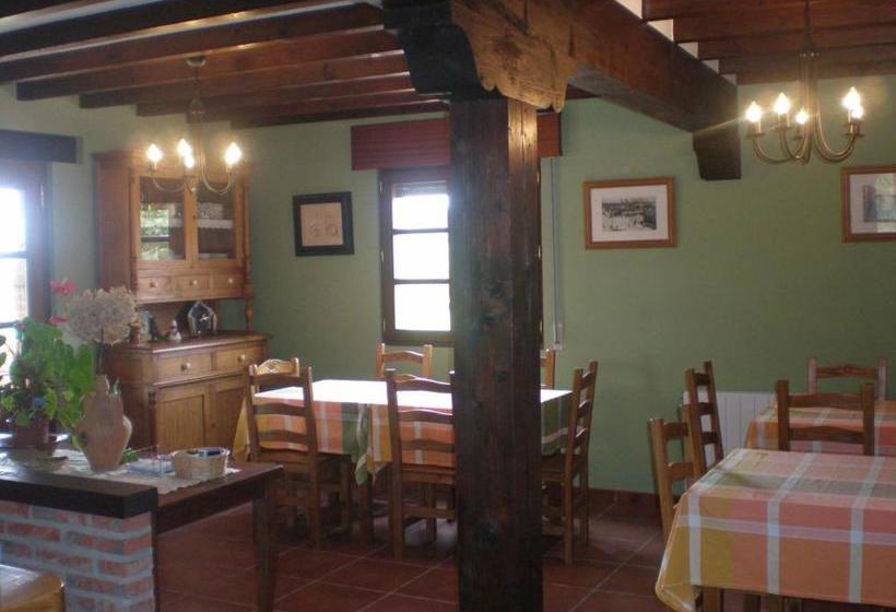 بنسيون Posada La Pedriza