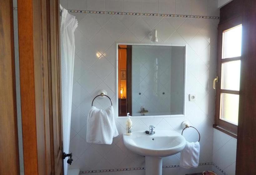 פנסיון Posada La Pedriza