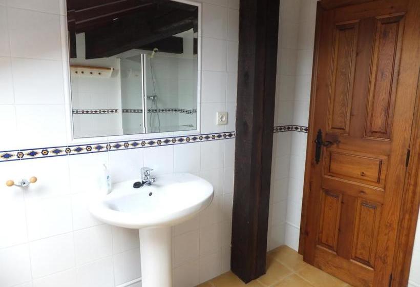 פנסיון Posada La Pedriza