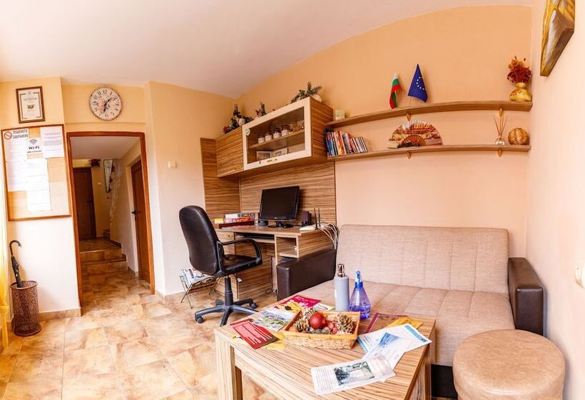 פנסיון Villa Gamma