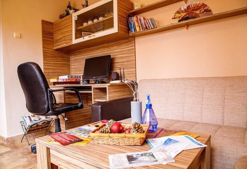 פנסיון Villa Gamma