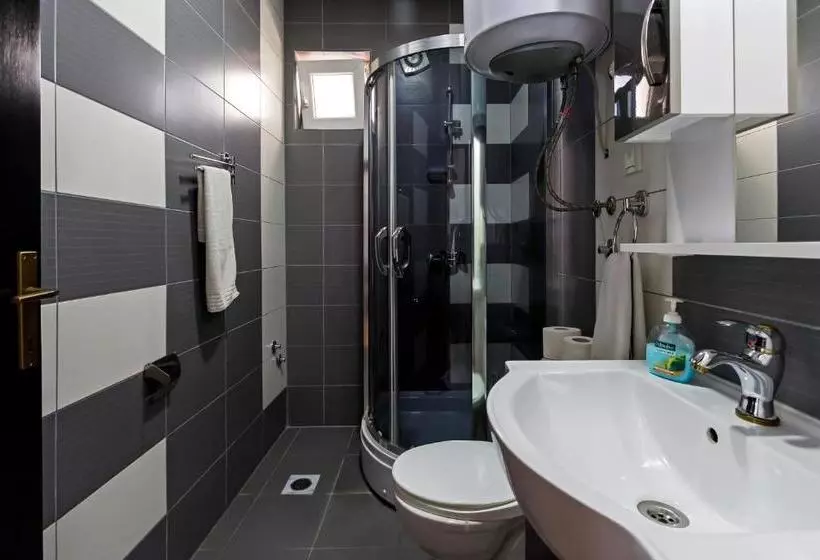 Dj Apartments Plus