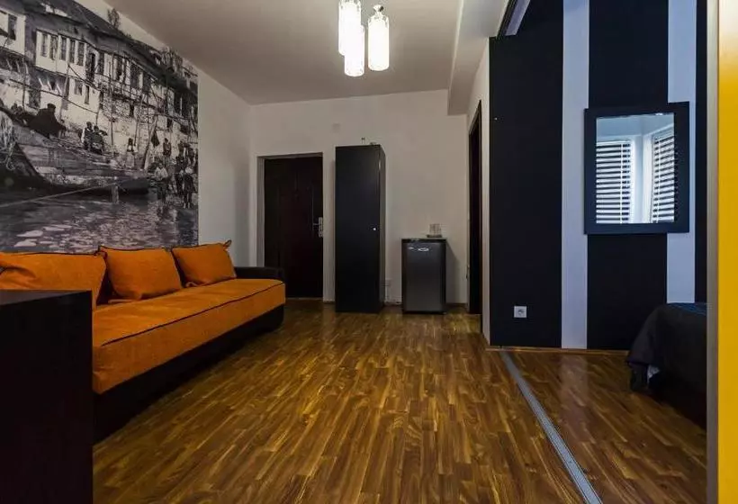 Dj Apartments Plus