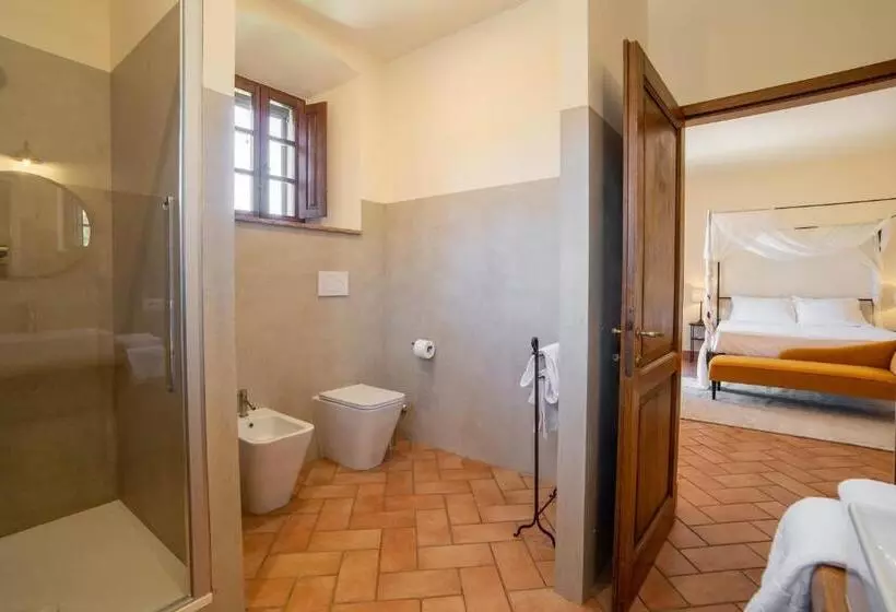هتل Palazzo Massaini   La Pieve