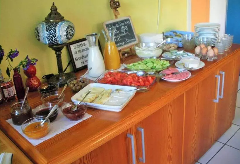 Majatalo Domizil Lina Art