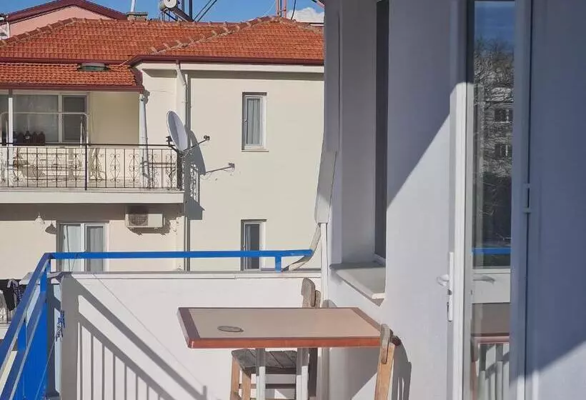 Majatalo Domizil Lina Art