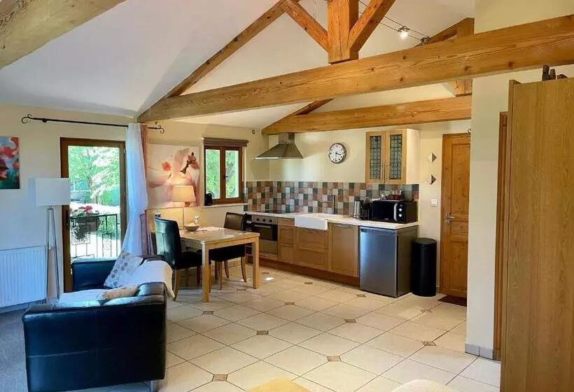 Majatalo Gites Du Caylar   Chambres Et Appartments