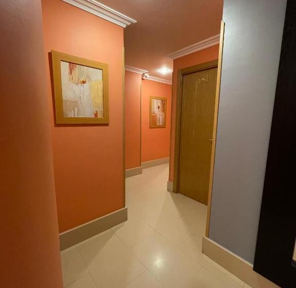 פנסיון Hostal Santiago 2