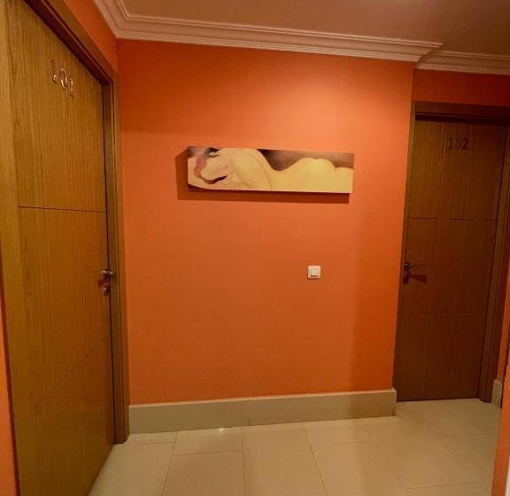 פנסיון Hostal Santiago 2