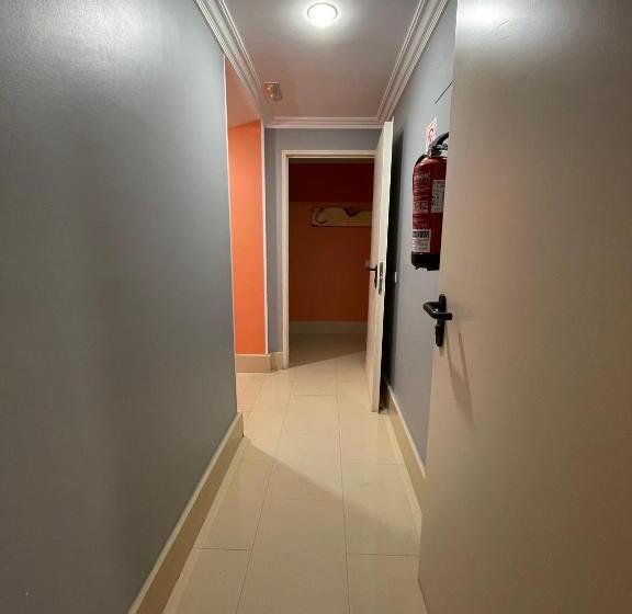 פנסיון Hostal Santiago 2