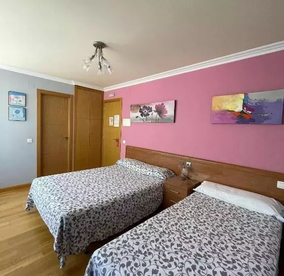 پانسیون Hostal Santiago 2