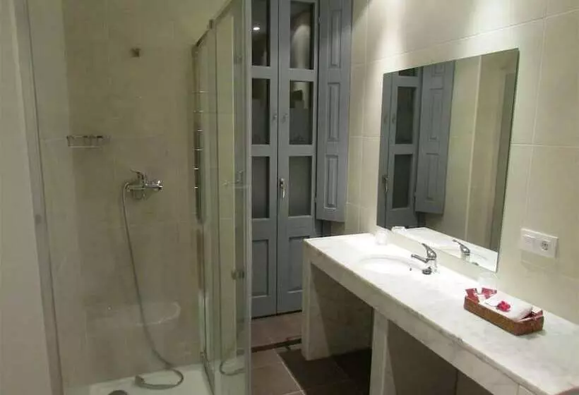 Retkeilymaja Posada Real El Brasilero