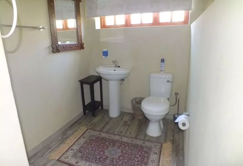 پانسیون Uzuri Guesthouse Cc