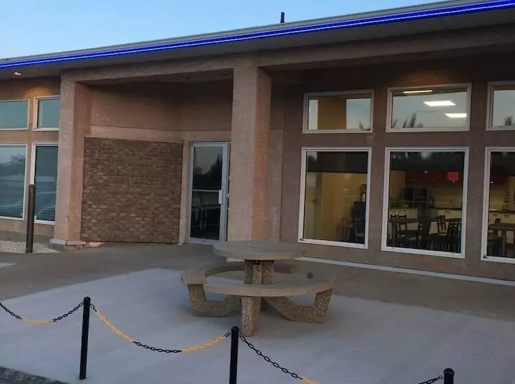 Retkeilymaja Bay Hill Inns & Suites