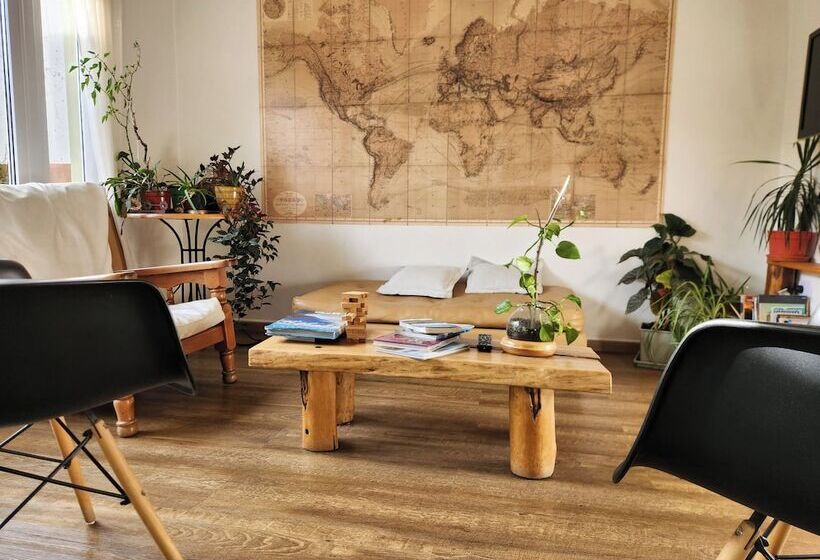 هاستل Hostería Aonikenk