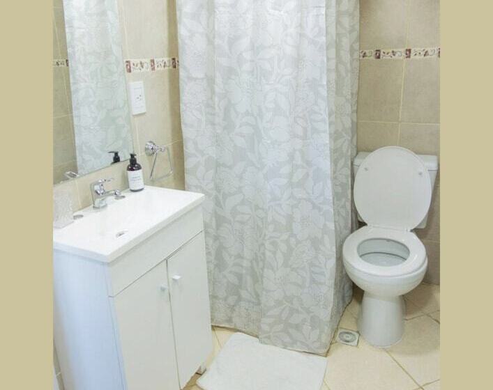 هاستل Hostería Aonikenk