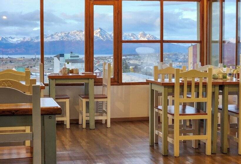 هاستل Hostería Aonikenk