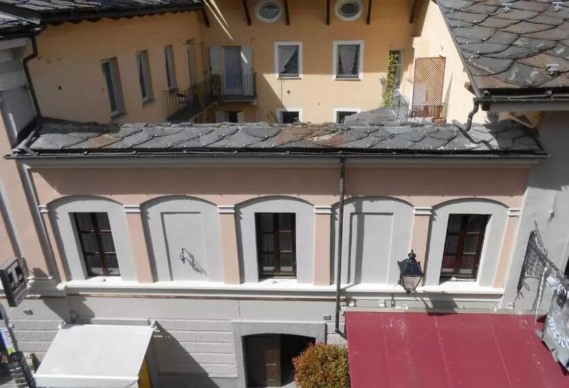 Casa De Giorgis
