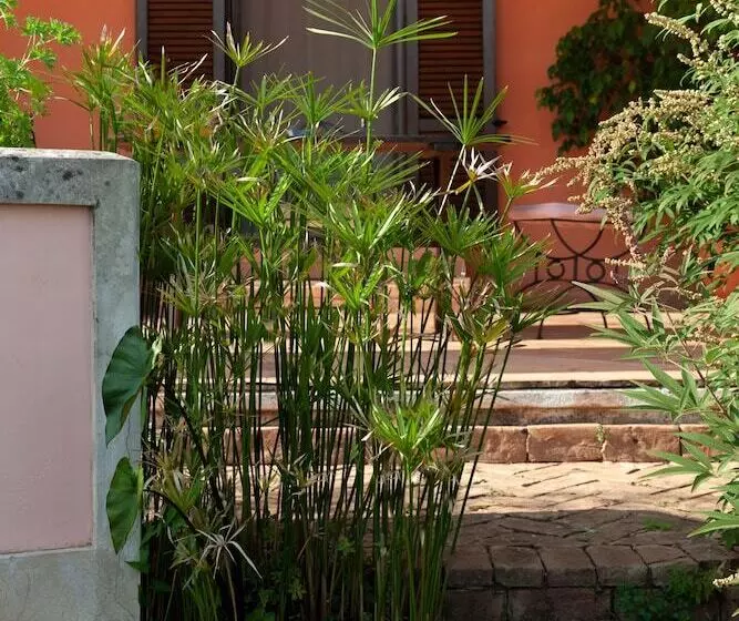 Hotelli Agriturismo La Vecchia Quercia