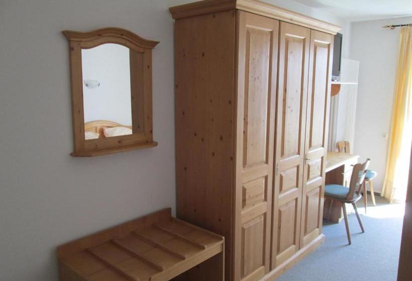 Pensionat Gasthaus Kreuz