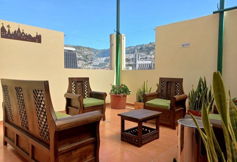 بنسيون La Rosario