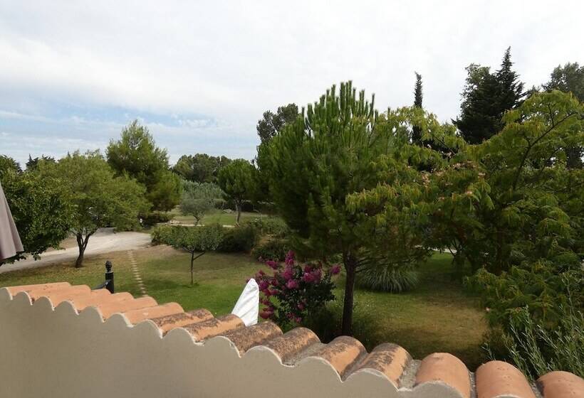 پانسیون Mas Seraphin