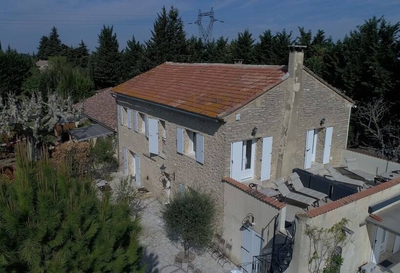 پانسیون Mas Seraphin