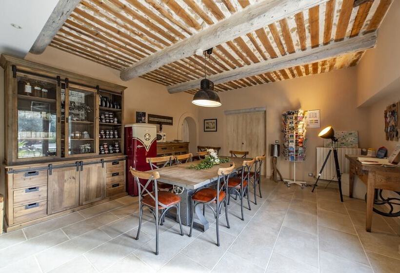 پانسیون Mas Seraphin