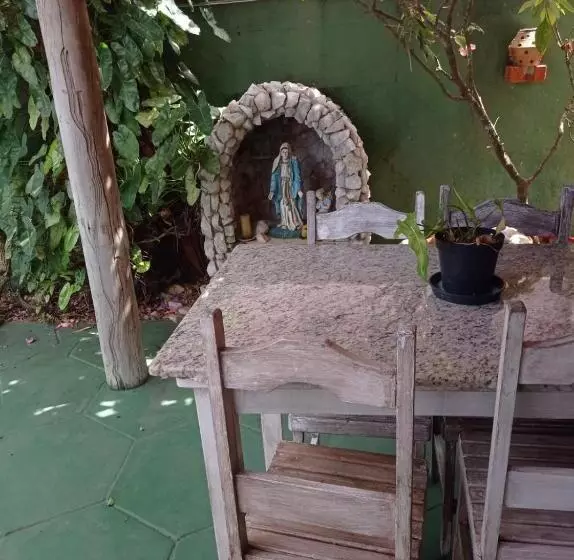 ペンション Pousada Miosotis