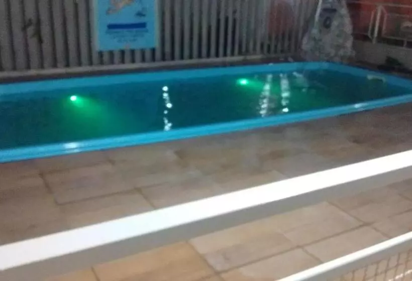 ペンション Pousada Miosotis