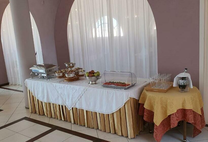 فندق Alla Riviera