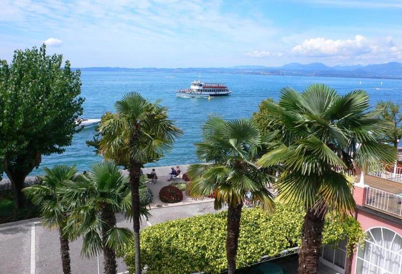 فندق Alla Riviera